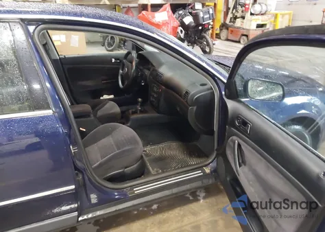 2003 Volkswagen Passat Gl из США, поврежденный, VIN WVWMD63B13P059706